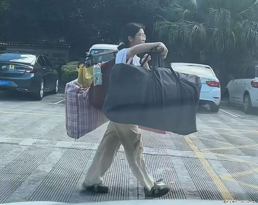 全网追的“扁担女孩”，找了一份暑假工，时薪12元 - 吉安生活资讯 - 吉安28生活网 ja.28life.net
